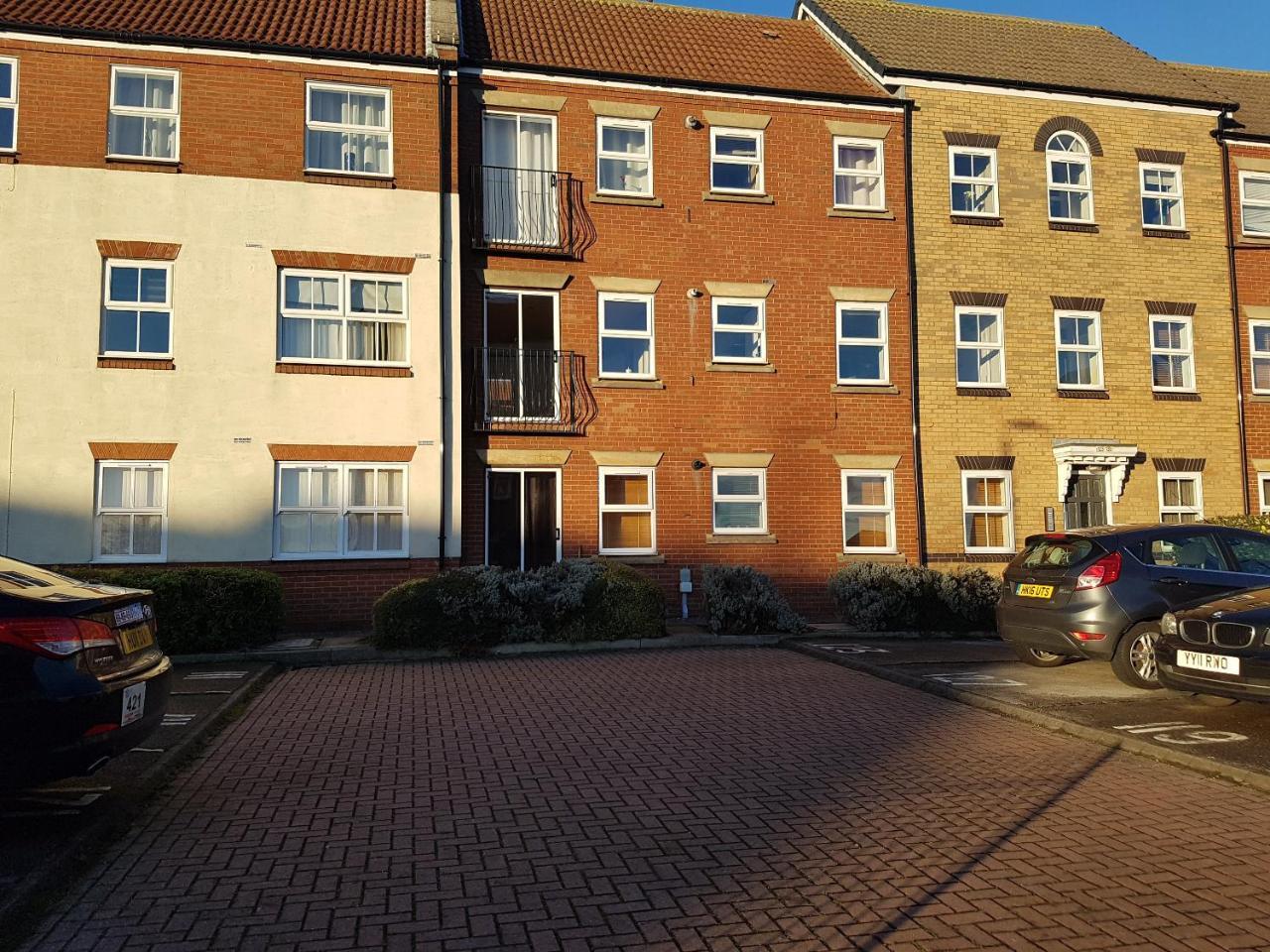 Hullidays Victora Dock- Refurbished 2024 Lejlighed Kingston upon Hull Eksteriør billede